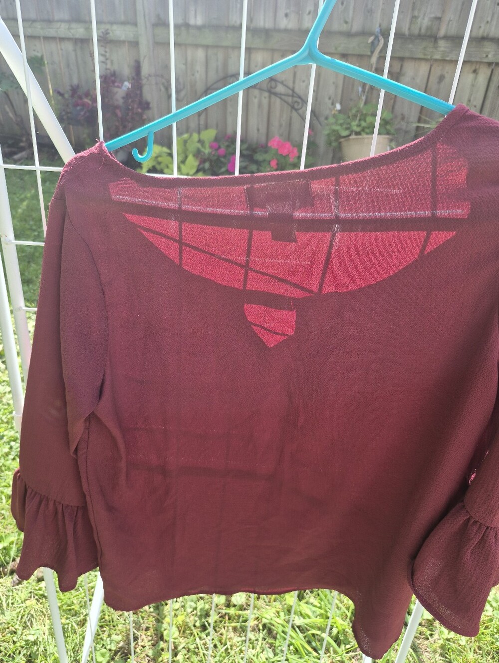 Magazine Women's Burgundy Keyhole Blouse - Picture 3 of 3